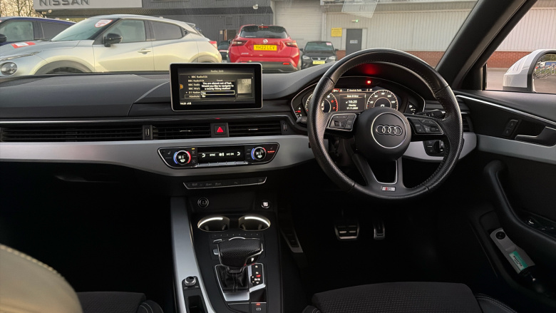 Audi A4 2.0T FSI S Line 4dr S Tronic Petrol Saloon